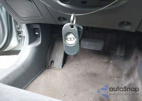 2004 Honda Civic Hybrid from USA, damaged, VIN JHMES96664S000397